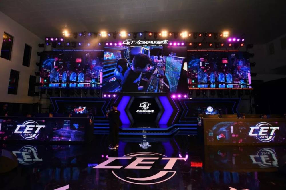 背后真正的 背后真正的